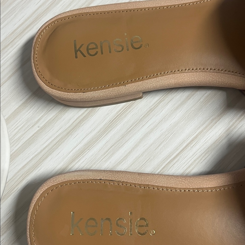 Kensie Women's Woven Tan Mules!! EUC!! - Picture 4 of 6